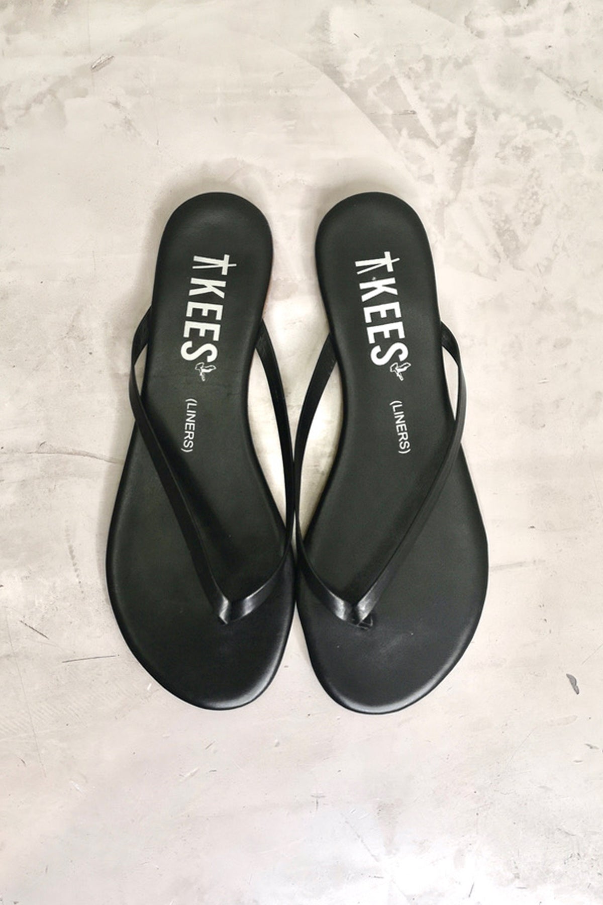 Black tkees flip discount flops